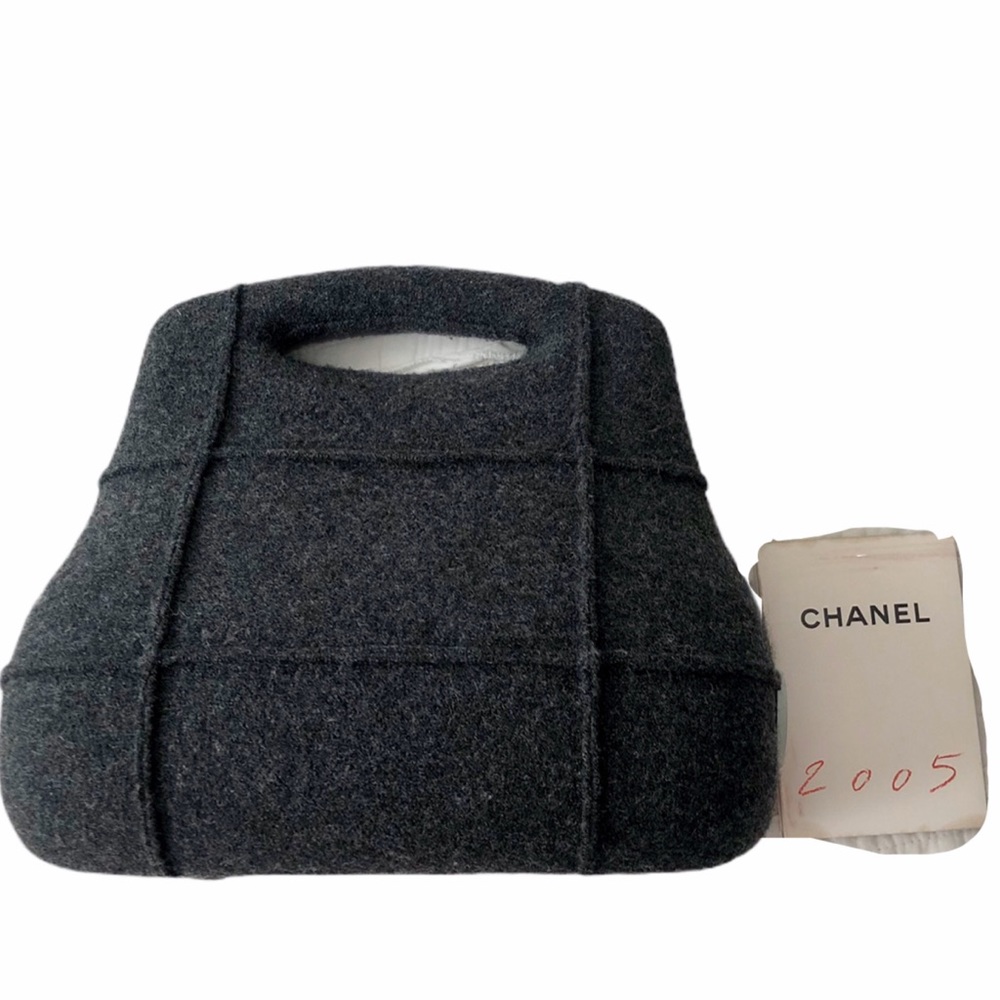 CHANEL 2005 Millennium frame bag